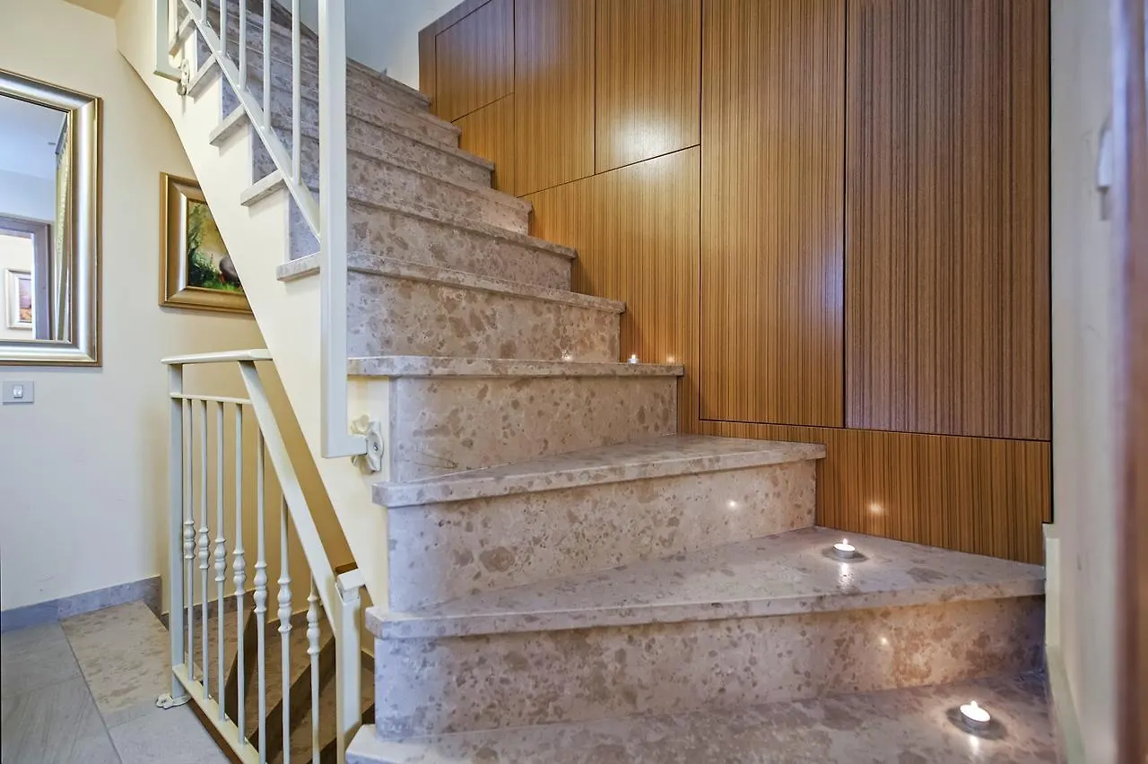 Guest House Golden Goose Rovinj 4*,